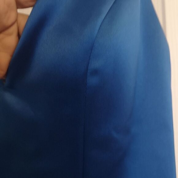 Bride's Mermaid Gown Plunging Neckline Royal Blue Size 8 - Picture 15 of 16